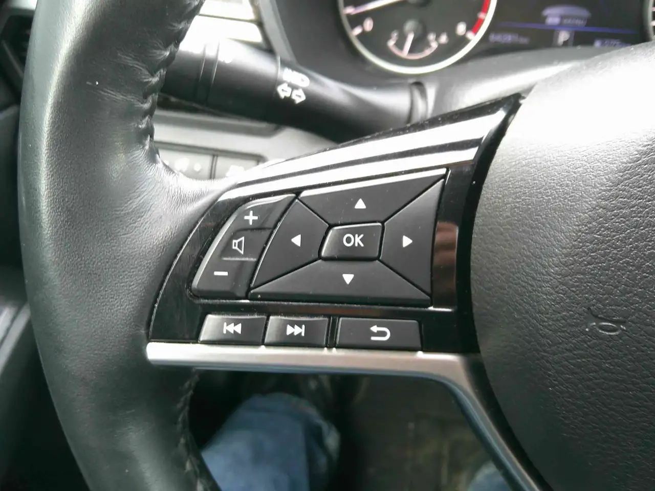 Nissan Altima снимка Nissan Altima