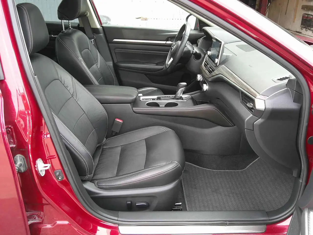 Nissan Altima снимка Nissan Altima