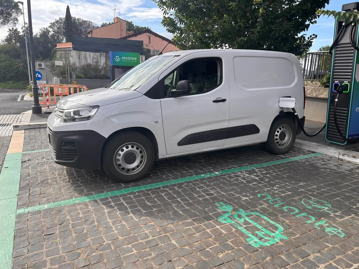 Citroen Berlingo elettrico van Bianco - 1