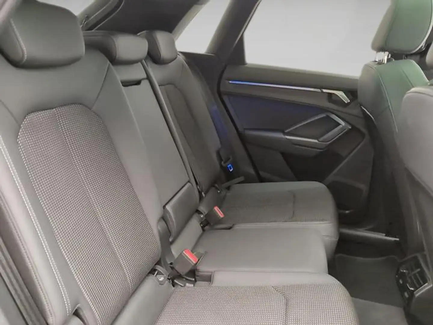 Audi Q3 35 TFSI Black line S tronic Azul - 2