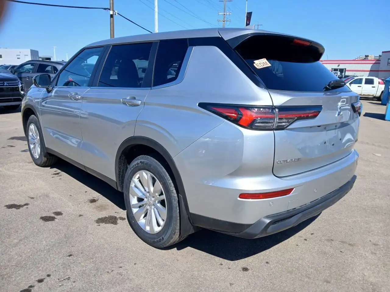 Mitsubishi Outlander снимка Mitsubishi Outlander