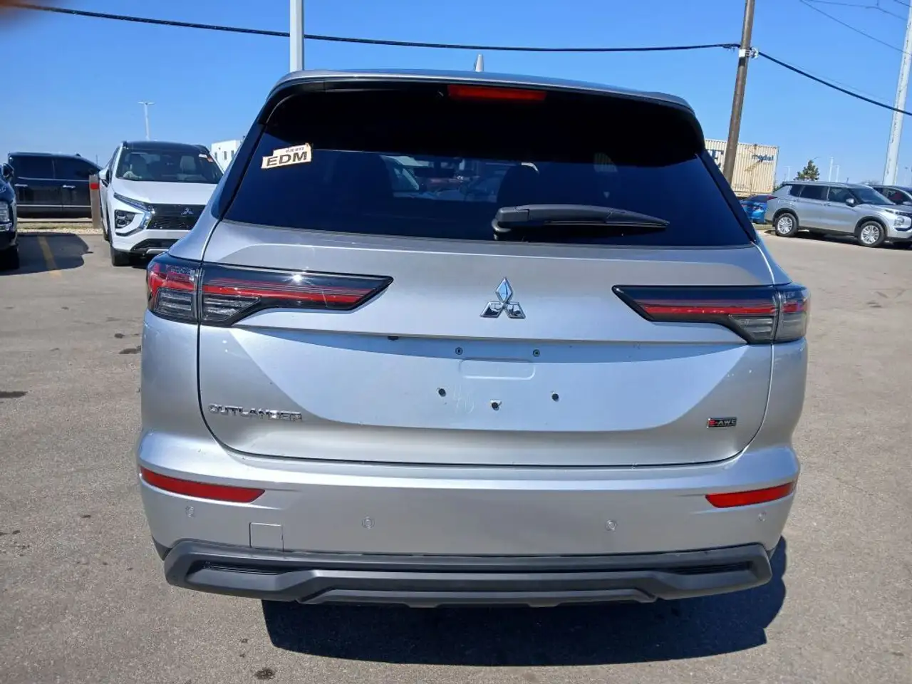 Mitsubishi Outlander снимка Mitsubishi Outlander