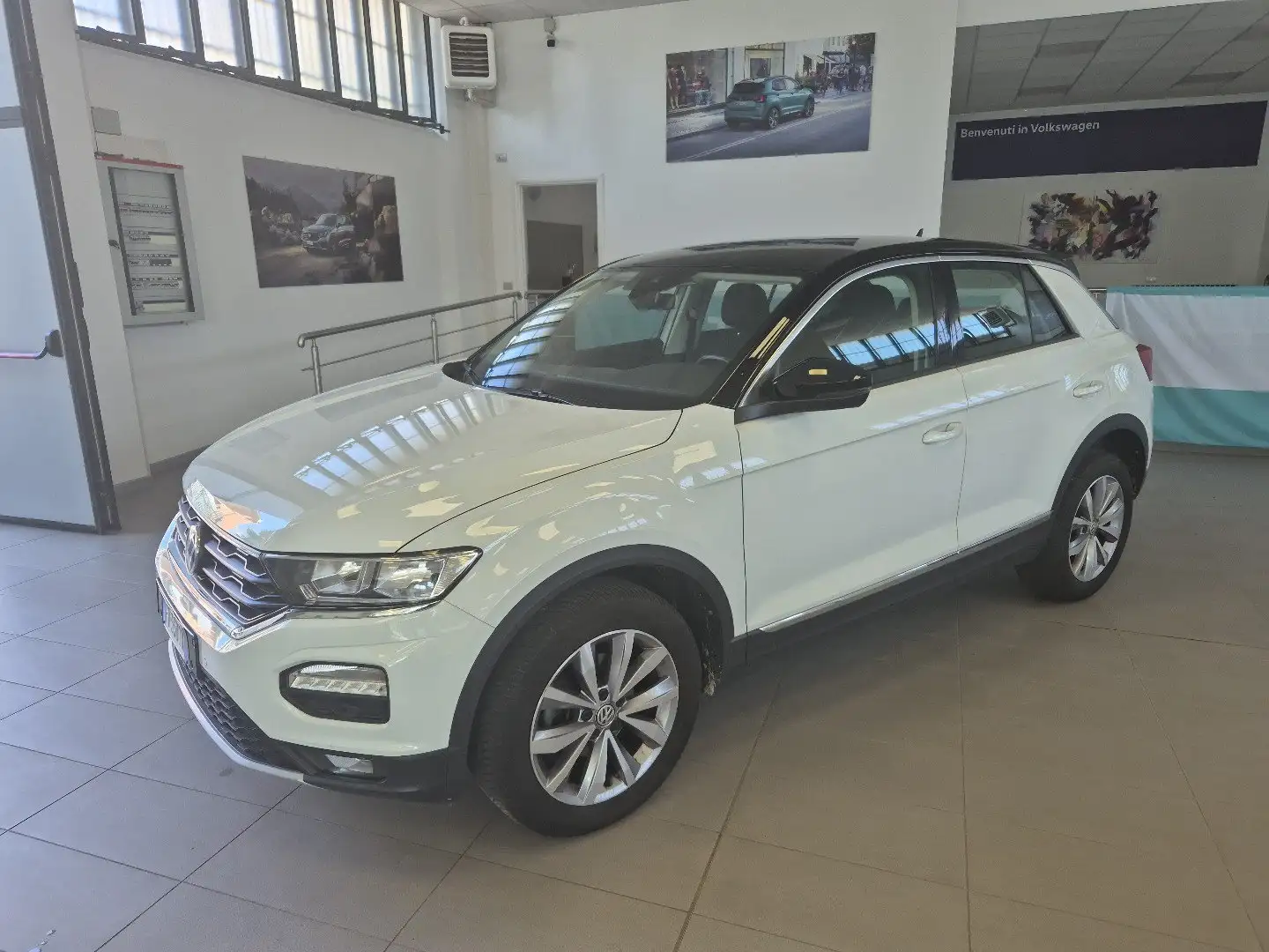 Volkswagen T-Roc 1.5 TSI STYLE 150CV DSG Nero - 1