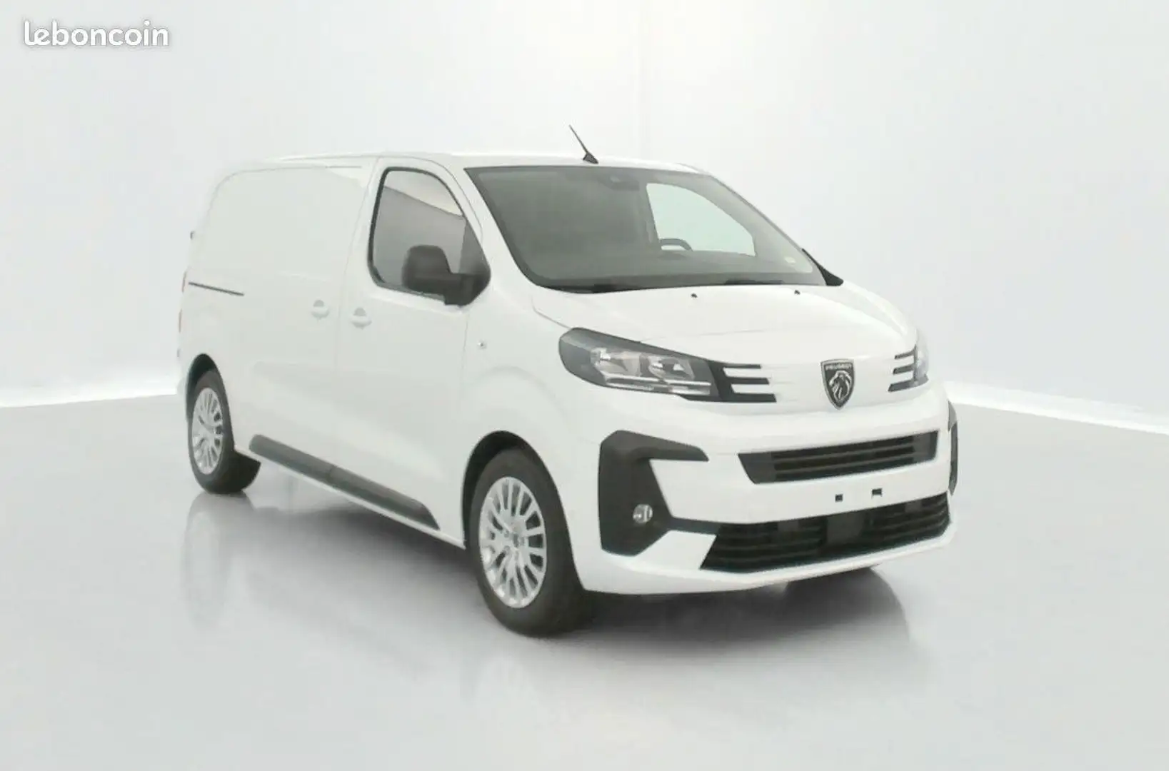 Peugeot Expert III M 2.0 BlueHDi 145ch EAT8 27400 HT -29% Blanc - 1