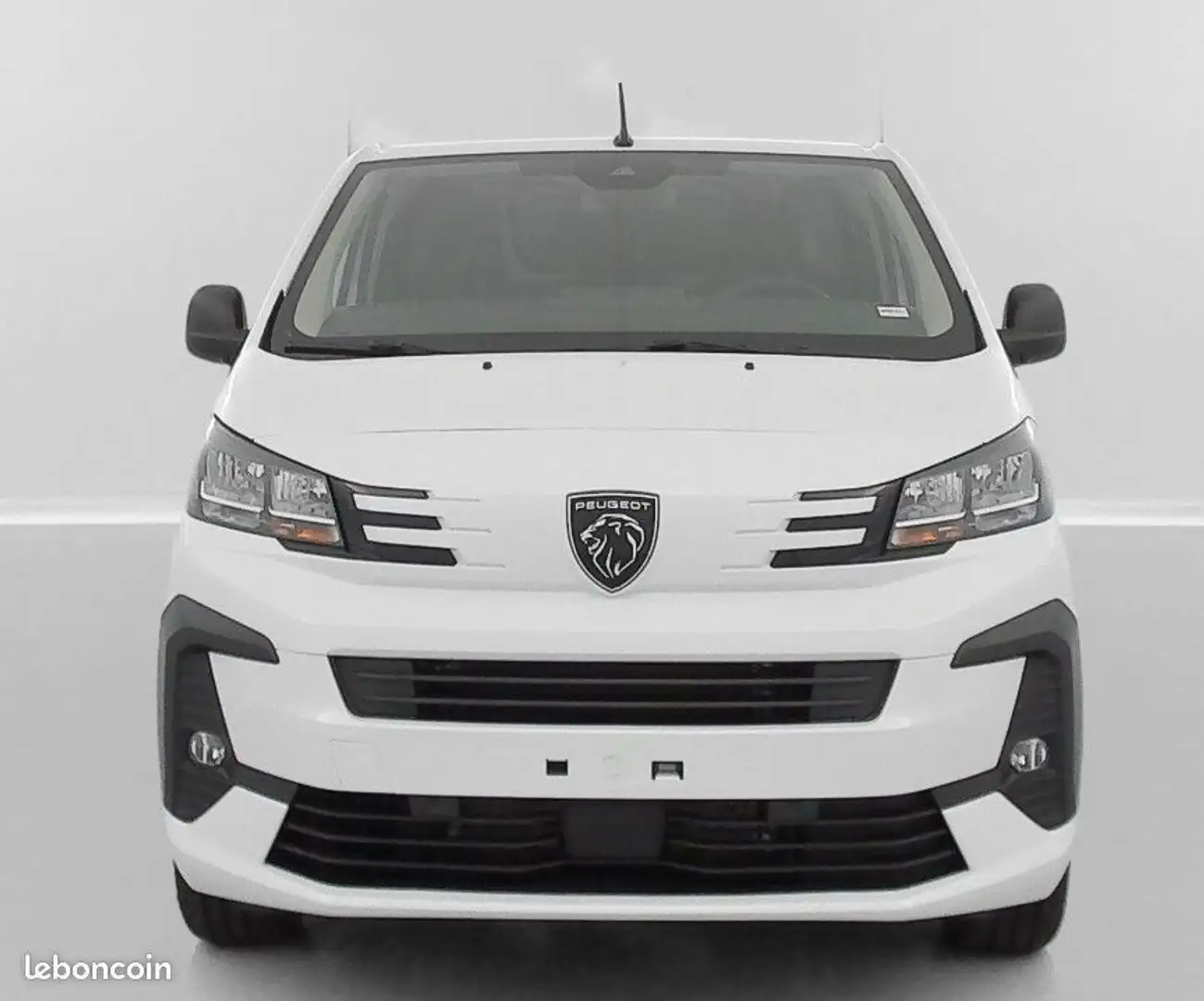 Peugeot Expert III M 2.0 BlueHDi 145ch EAT8 27400 HT -29% Blanc - 2