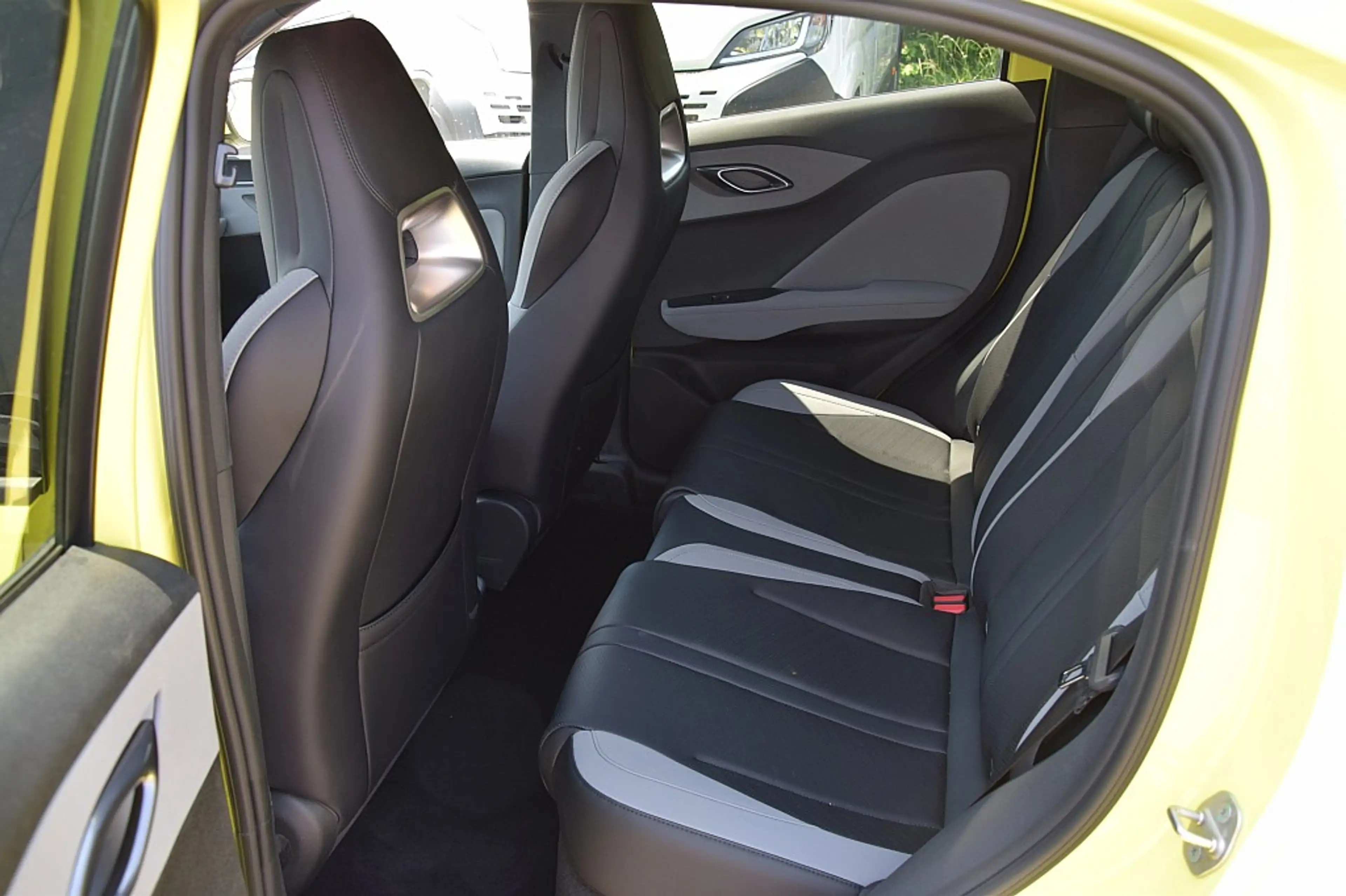 BYD Dolphin Surf Dolphin SURF Comfort 43,2kWh Öster. Paket **Lag... — photo 9