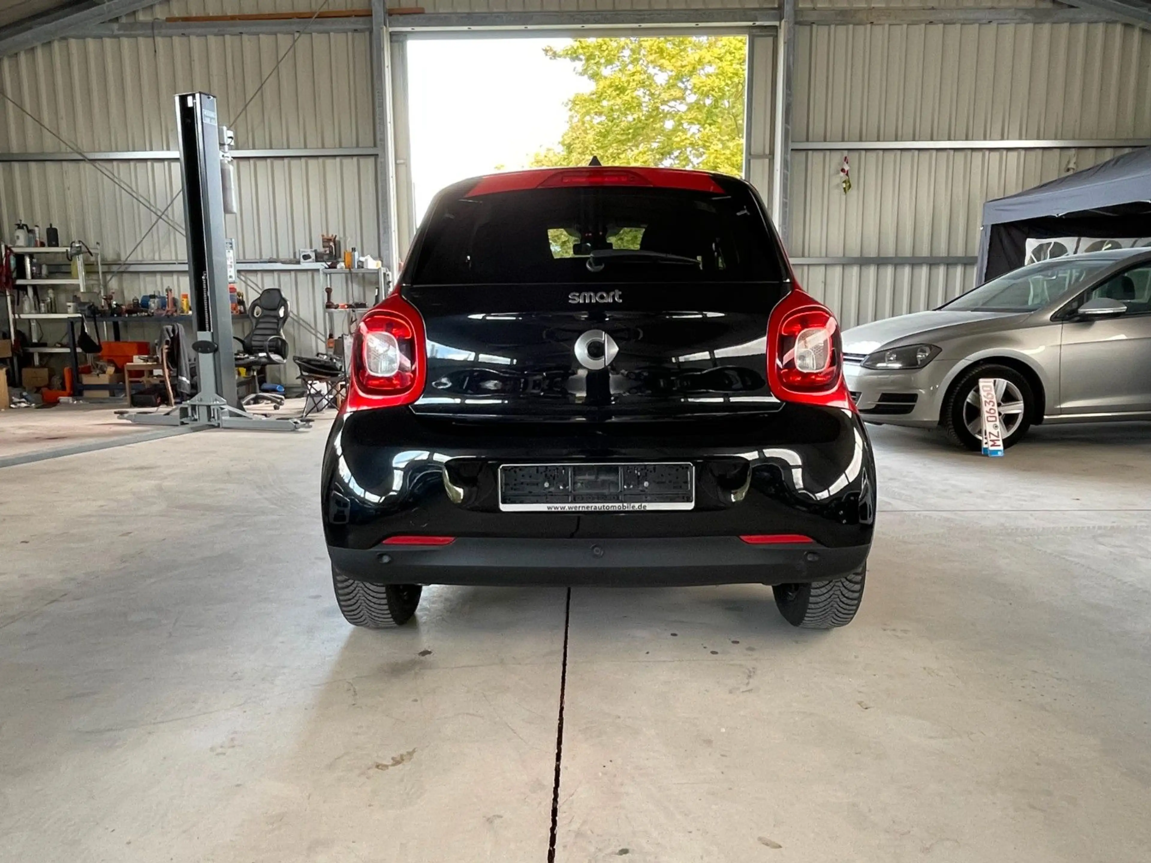 smart forFour forfour*TüvNeu*PDC*NAVI*JBL* — photo 15