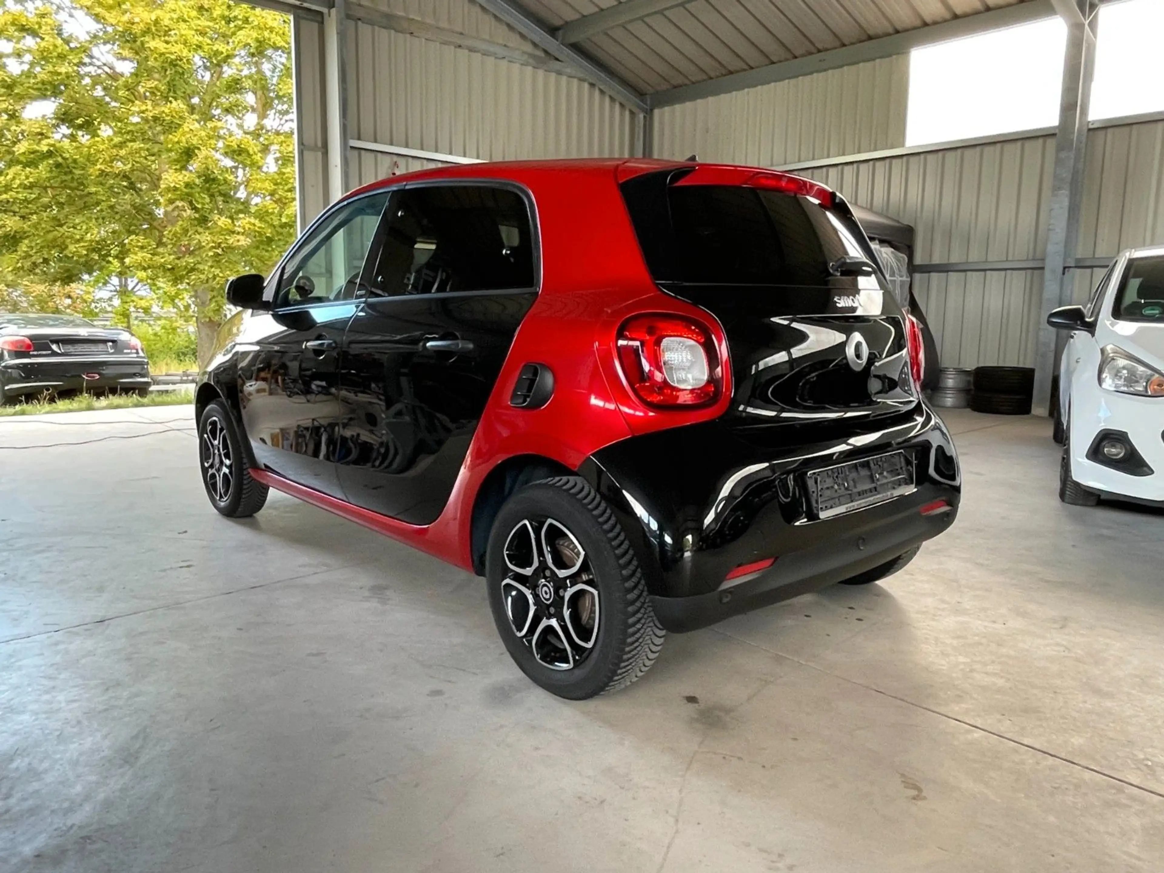 smart forFour forfour*TüvNeu*PDC*NAVI*JBL* — photo 14