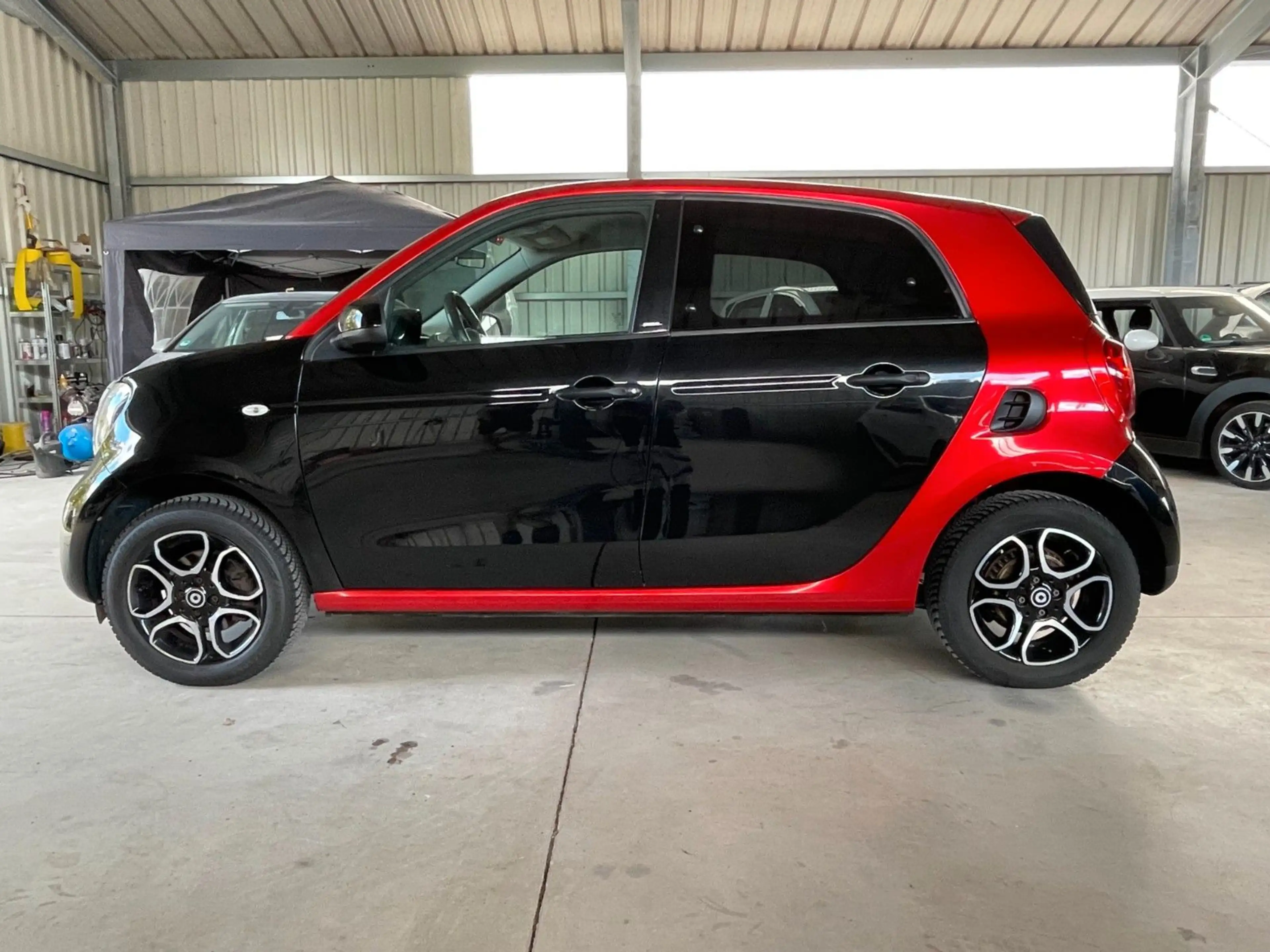 smart forFour forfour*TüvNeu*PDC*NAVI*JBL* — photo 5