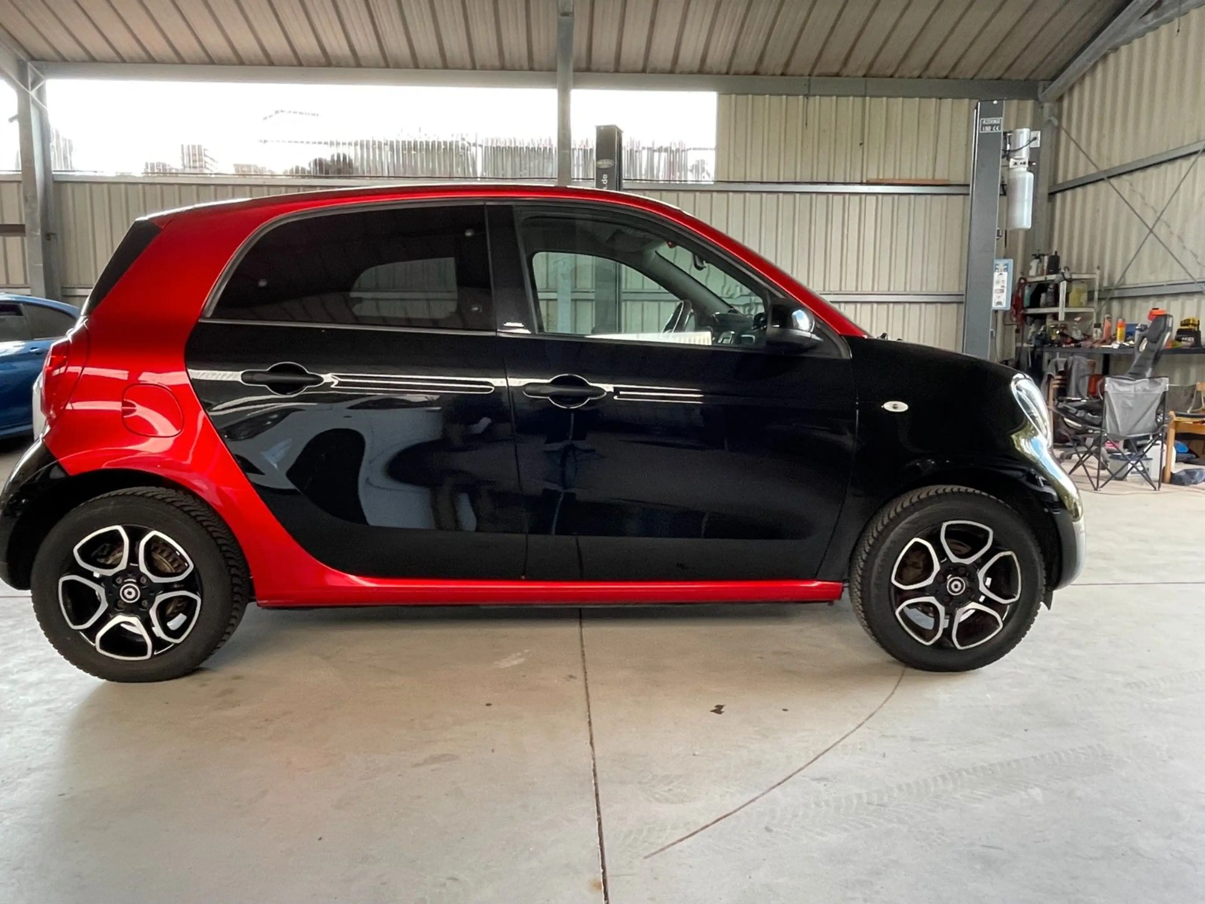 smart forFour forfour*TüvNeu*PDC*NAVI*JBL* — photo 3
