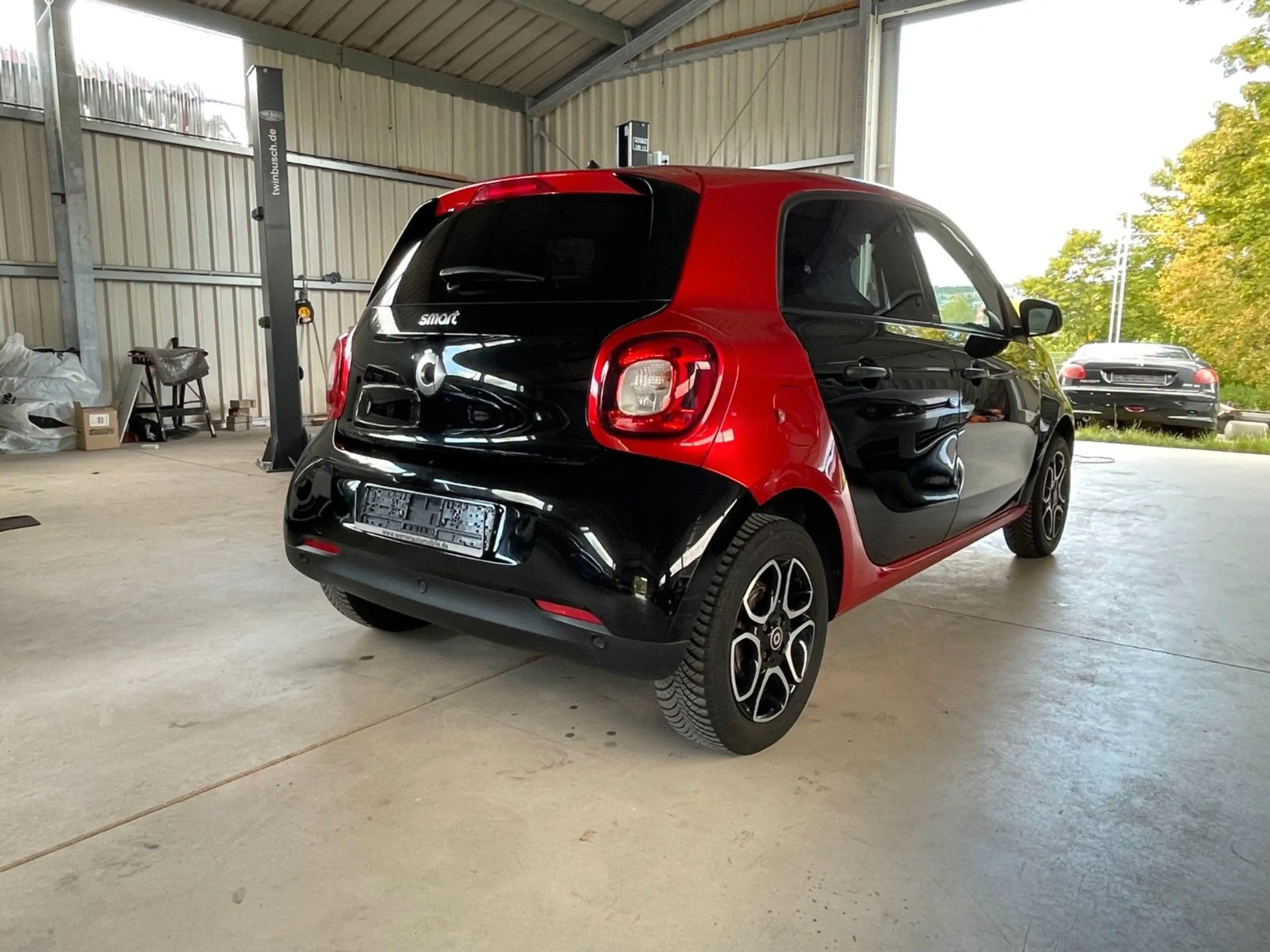 smart forFour forfour*TüvNeu*PDC*NAVI*JBL* — photo 4