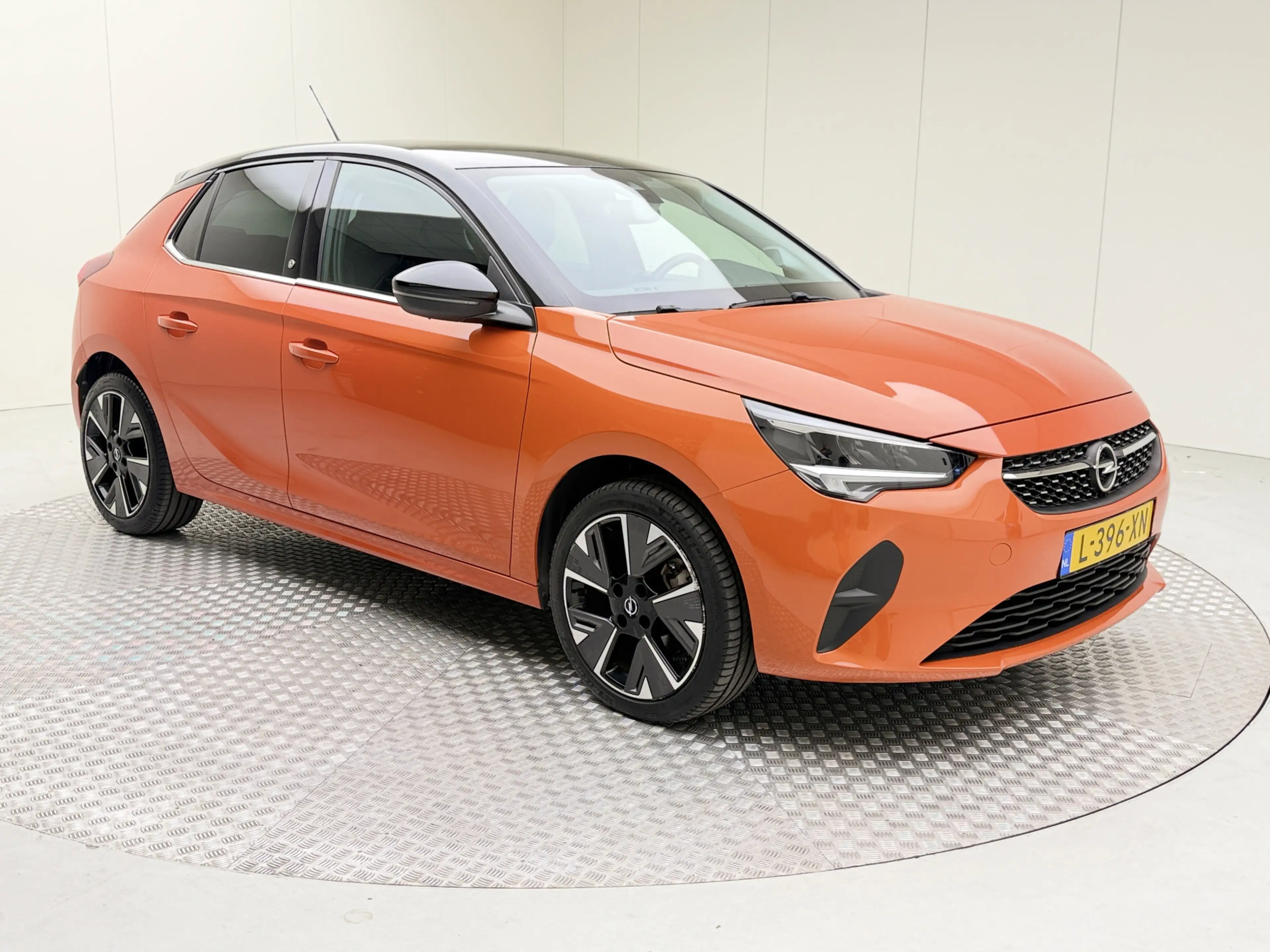 Opel Corsa-e Elegance 50 kWh | Climate control | Navi fullmap | — photo 7