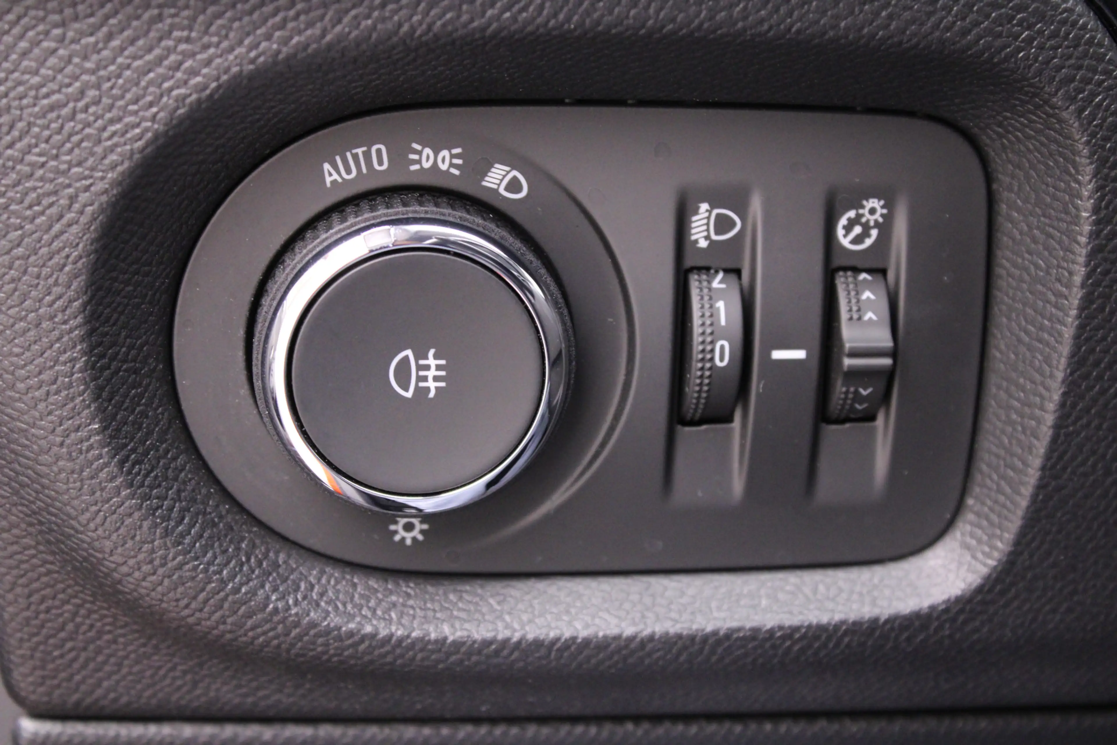 Opel Corsa-e Elegance 50 kWh | Climate control | Navi fullmap | — photo 19