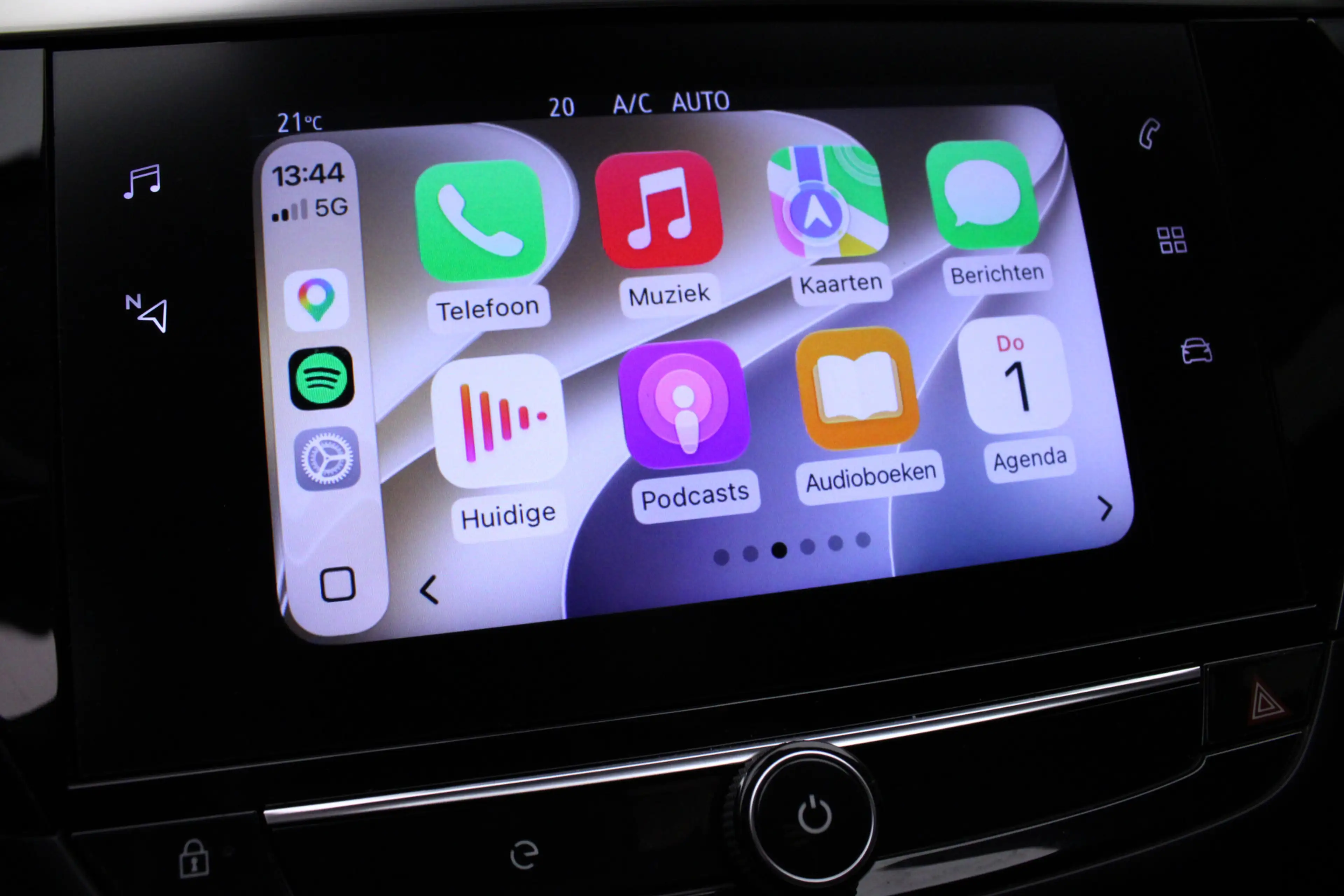 Opel Corsa-e Elegance 50 kWh | Climate control | Navi fullmap | — photo 31