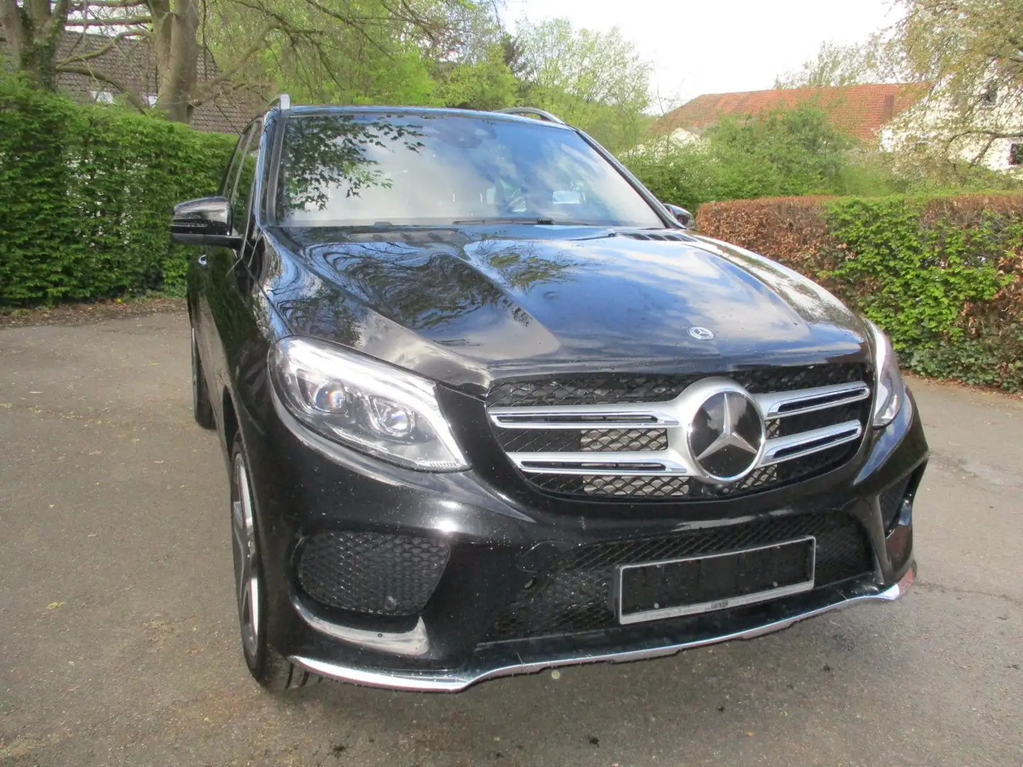 Mercedes-Benz GLE 350 d 4Matic VOLL + AMG-Paket +Standheizung Nero - 2