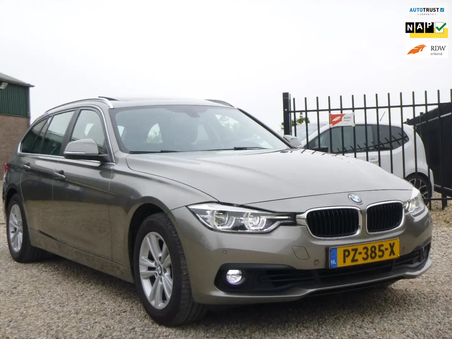 BMW 320 3-serie Touring 320i Corporate Lease Executive PAN Сірий - 1