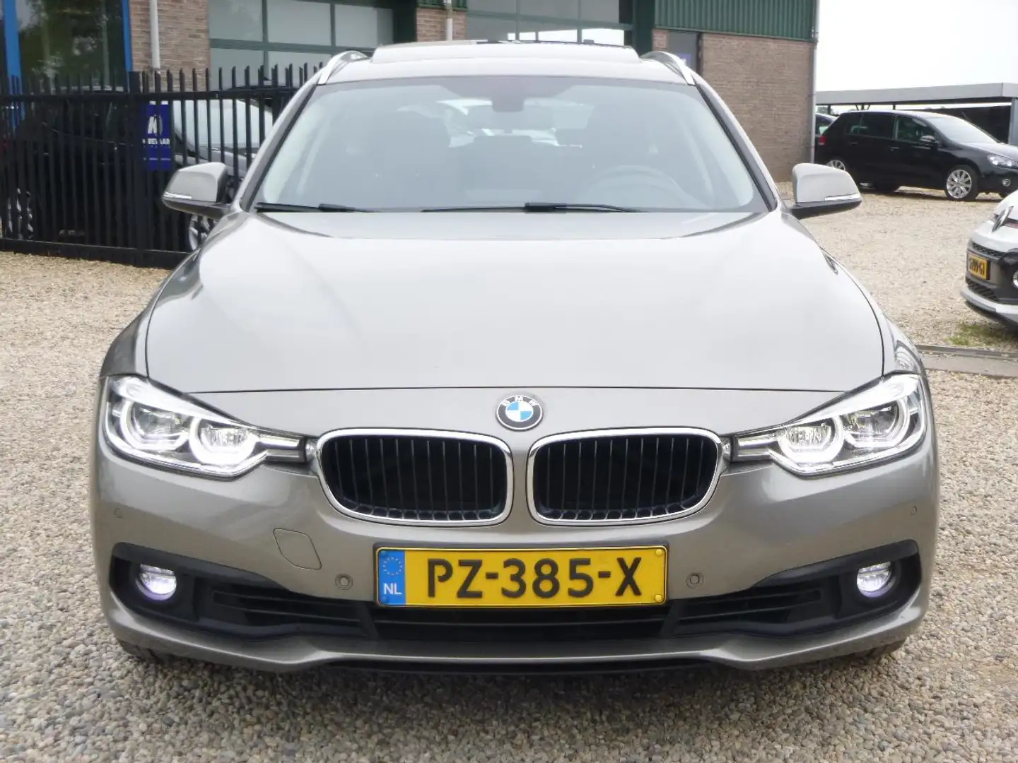 BMW 320 3-serie Touring 320i Corporate Lease Executive PAN Сірий - 2