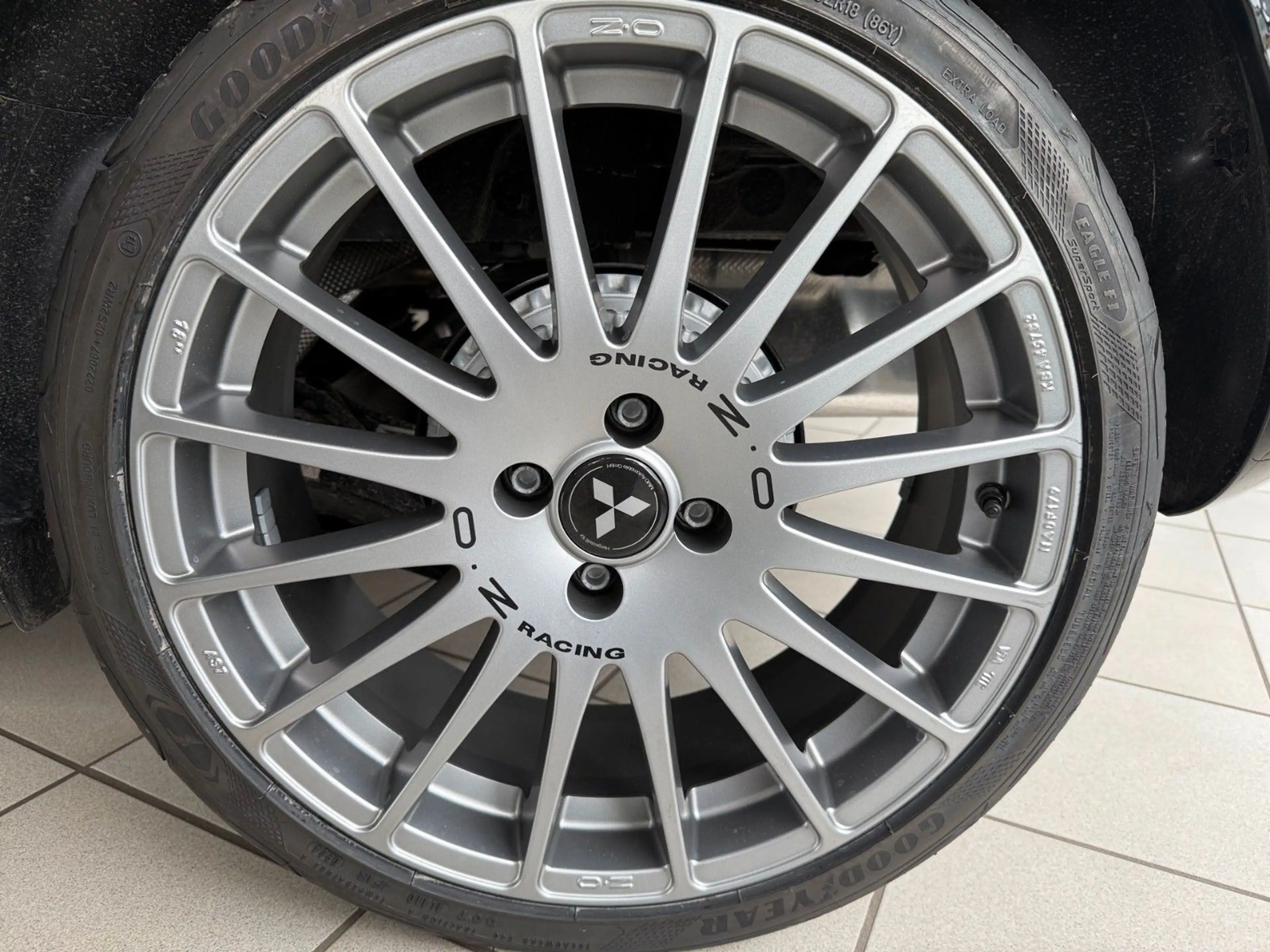 Mitsubishi Colt 1.0 Turbo 18 ZOLL OZ-Felgen — photo 13