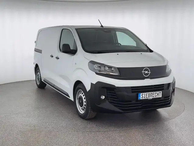 Opel Vivaro view 3
