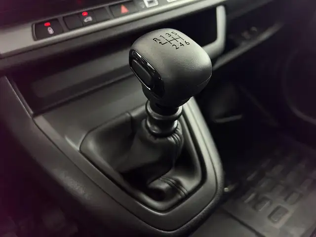 Opel Vivaro view 14