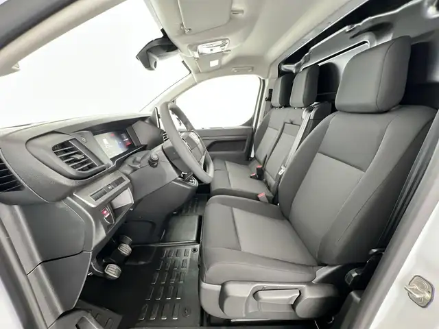 Opel Vivaro view 8