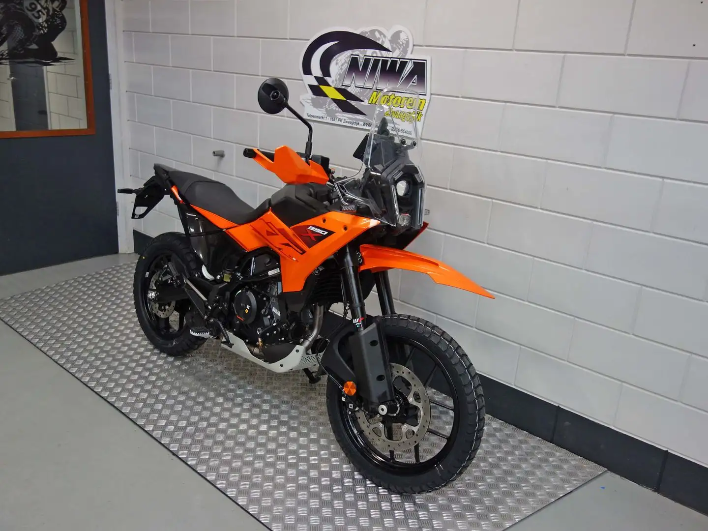 KTM 390 Adventure X Oranje - 2