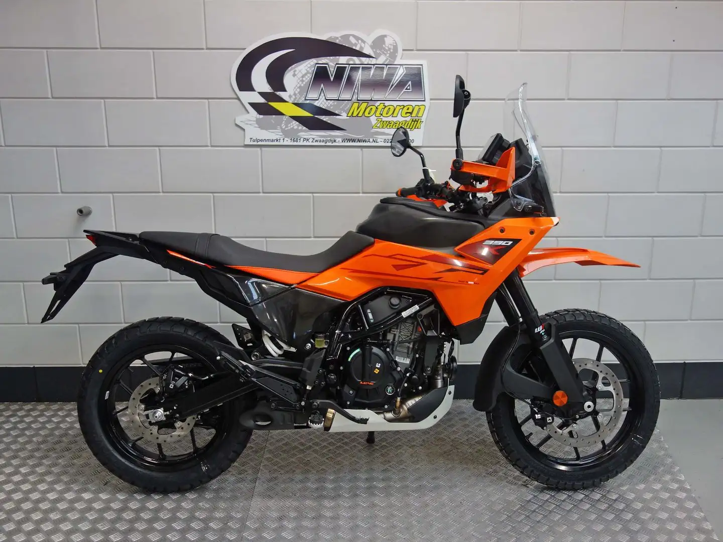 KTM 390 Adventure X Oranje - 1