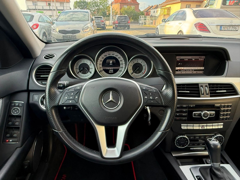Mercedes-Benz C 250 Automatik*Schiebedach*Tüv Neu*Facelift — photo 9