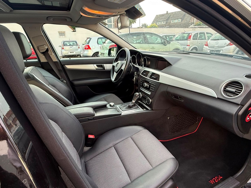 Mercedes-Benz C 250 Automatik*Schiebedach*Tüv Neu*Facelift — photo 13