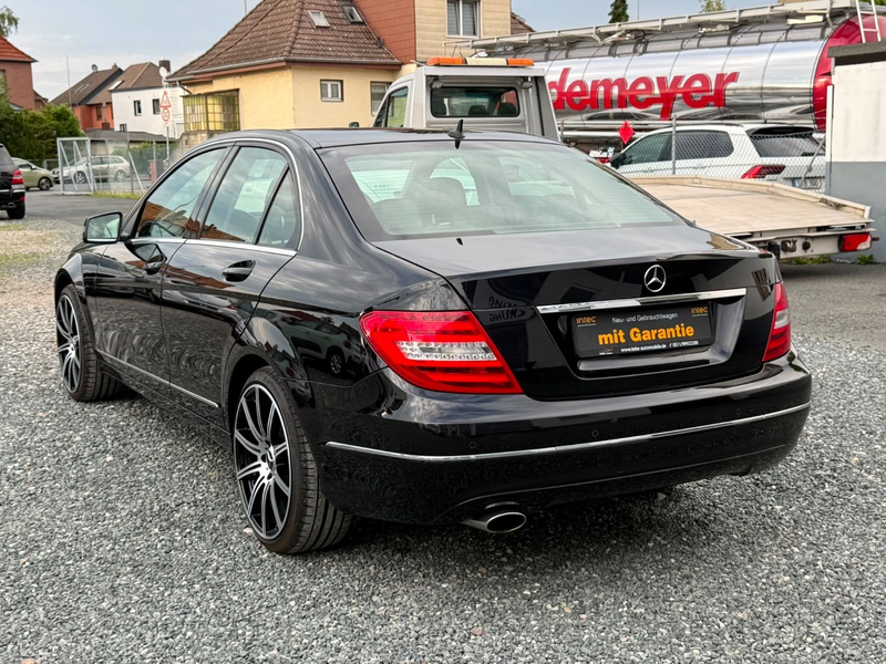 Mercedes-Benz C 250 Automatik*Schiebedach*Tüv Neu*Facelift — photo 4