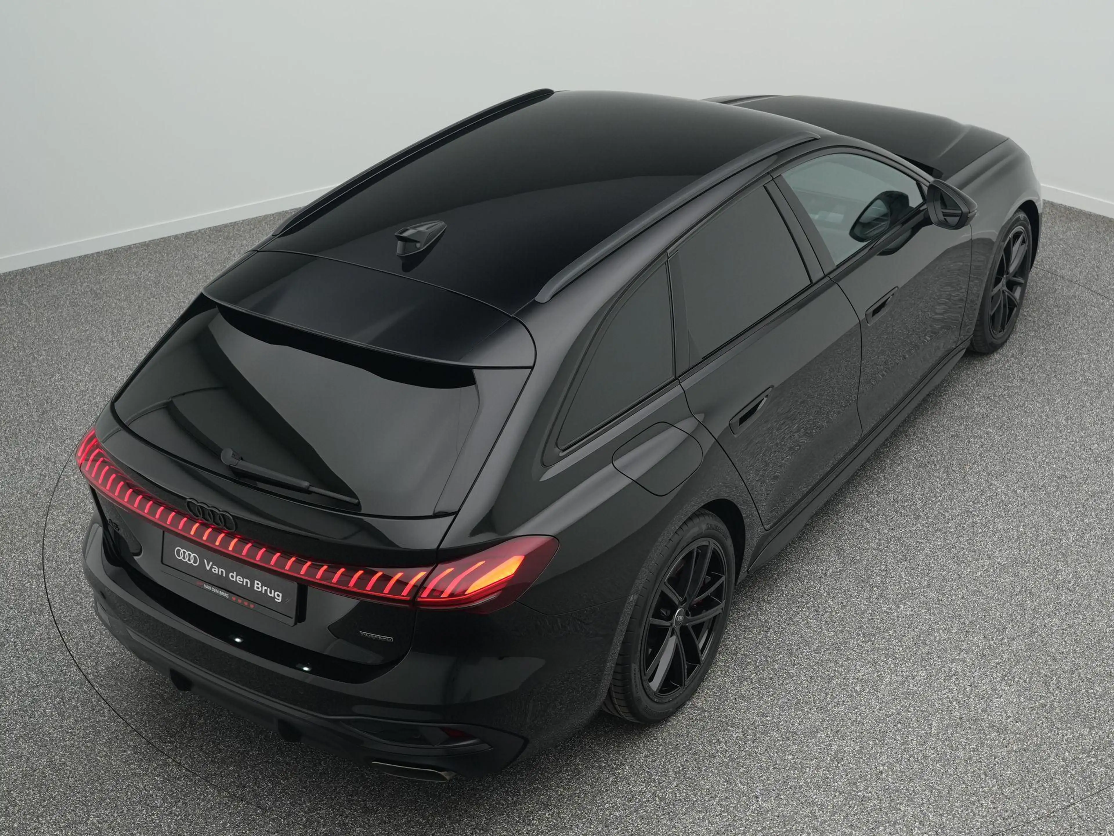 Audi A5 Avant S Edition Competition 2.0 e-hybrid quattro 3 — photo 14