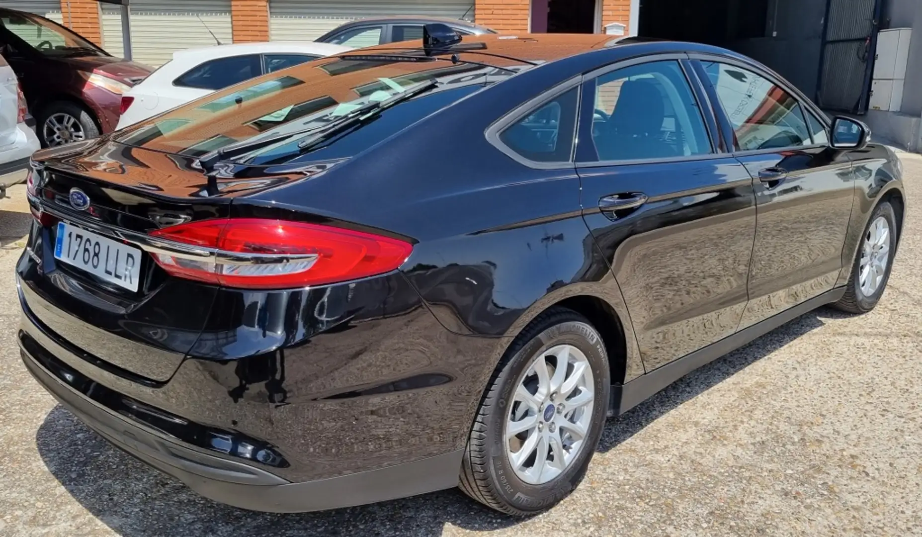 Ford Mondeo 2.0TDCI Titanium Aut. 150 Noir - 2