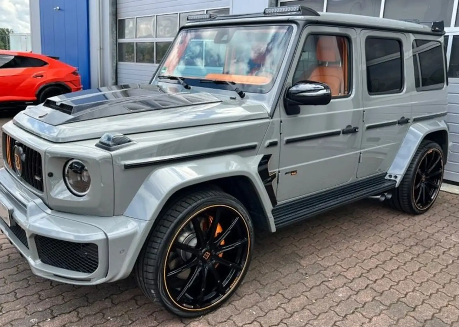 Mercedes-Benz MERCEDES-BENZ Clase G Todoterreno  Automático de Gris - 2