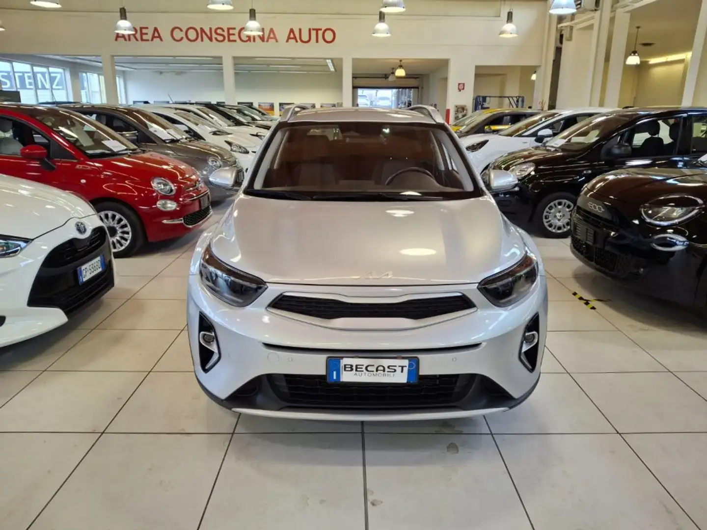 Kia Stonic 1.2 MPI Style Special Edition Argento - 2