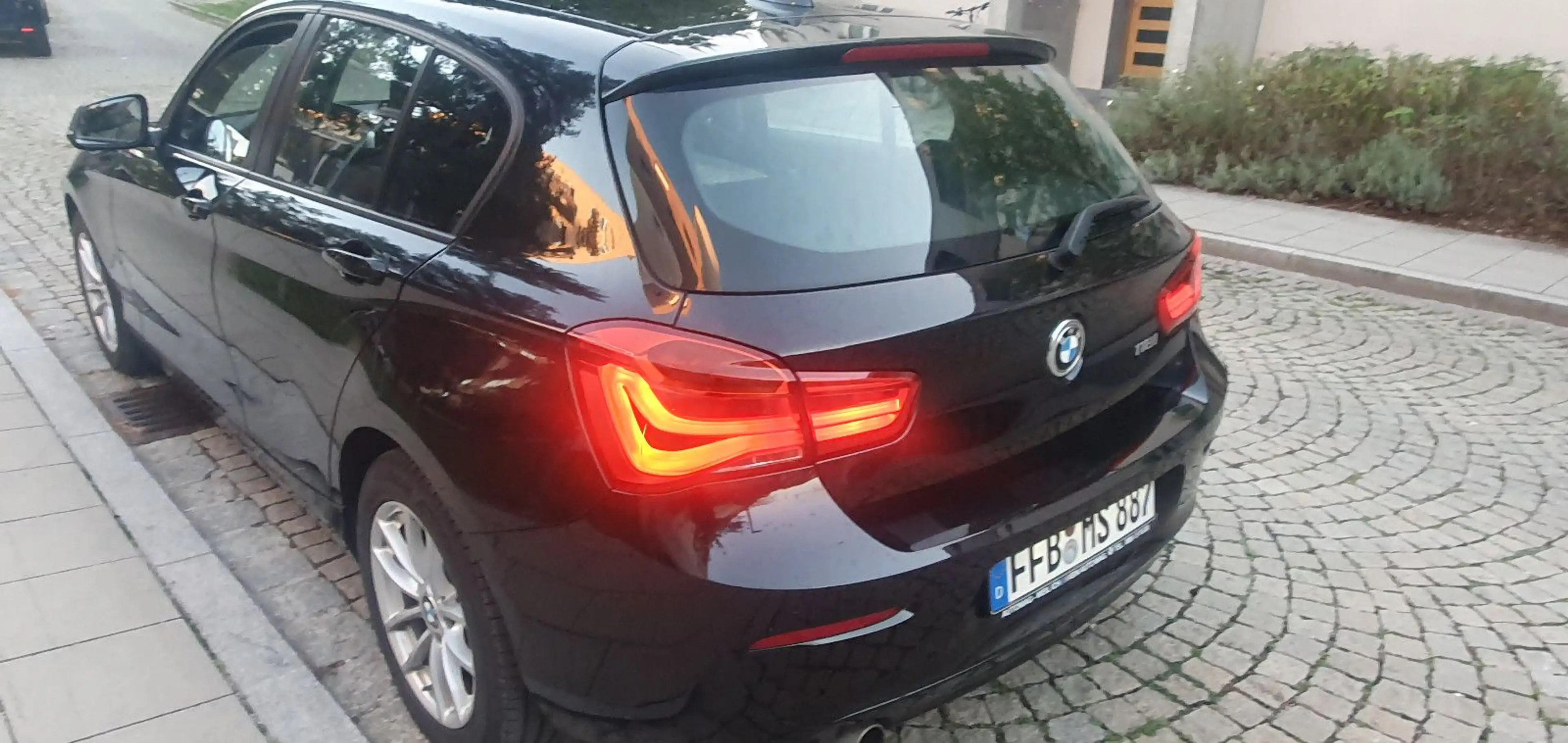 BMW 118 iA Advantage Navi LED Sportsitze Garage — photo 4