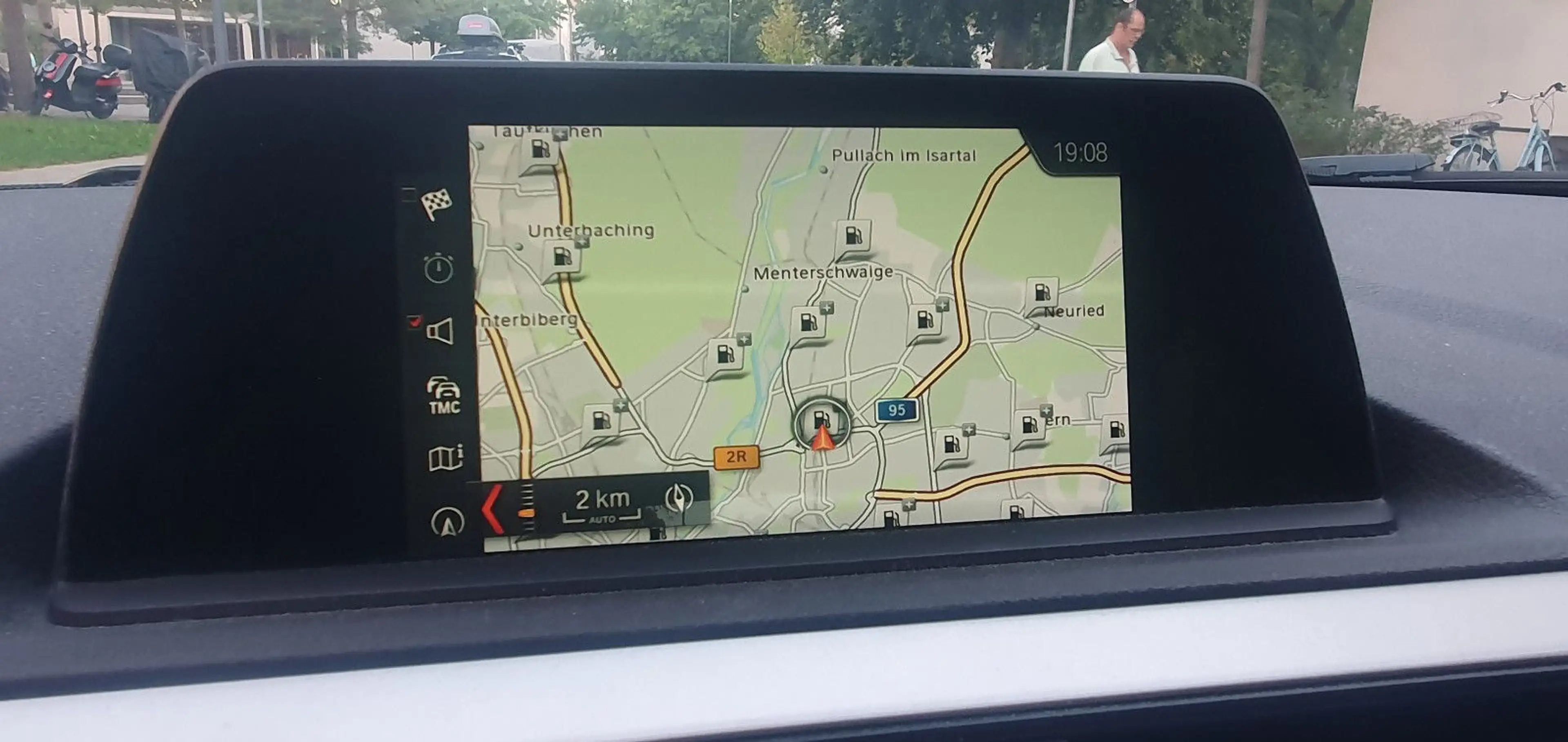 BMW 118 iA Advantage Navi LED Sportsitze Garage — photo 10