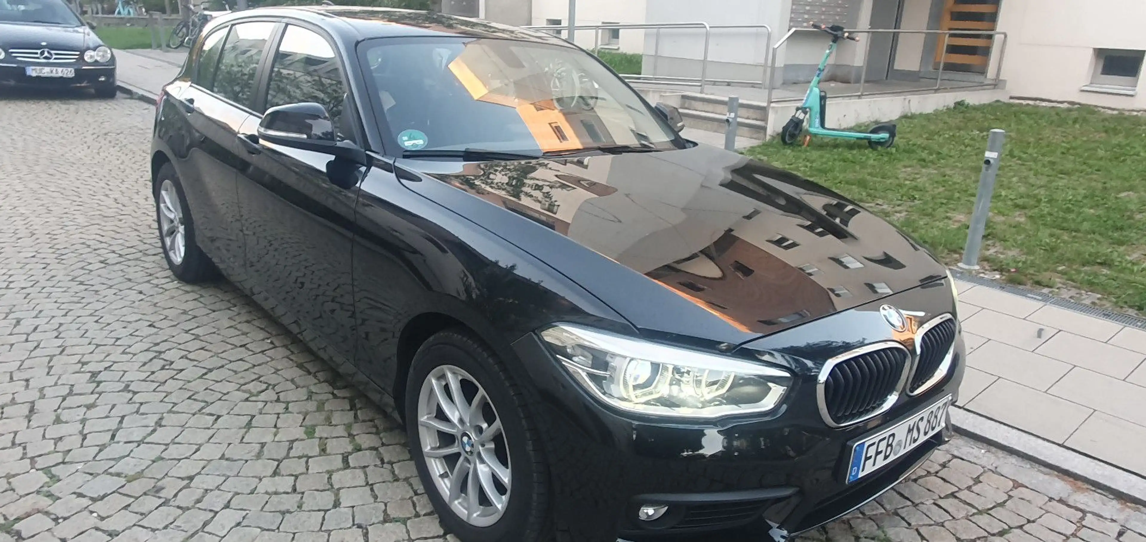 BMW 118 iA Advantage Navi LED Sportsitze Garage — photo 2