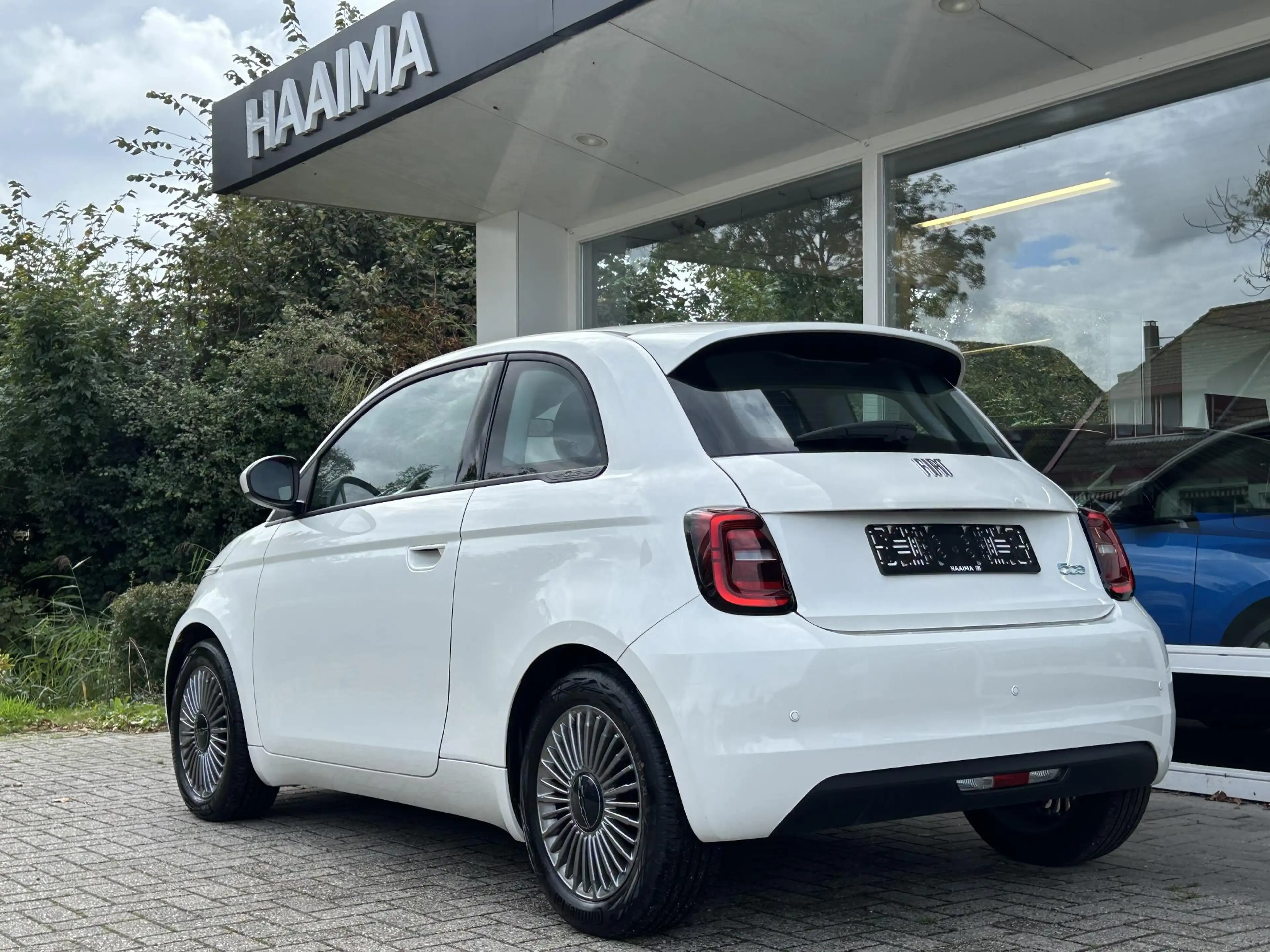 Fiat 500 Urban 42 kWh | 322 WLTP Range | Cruise Control | A — photo 3