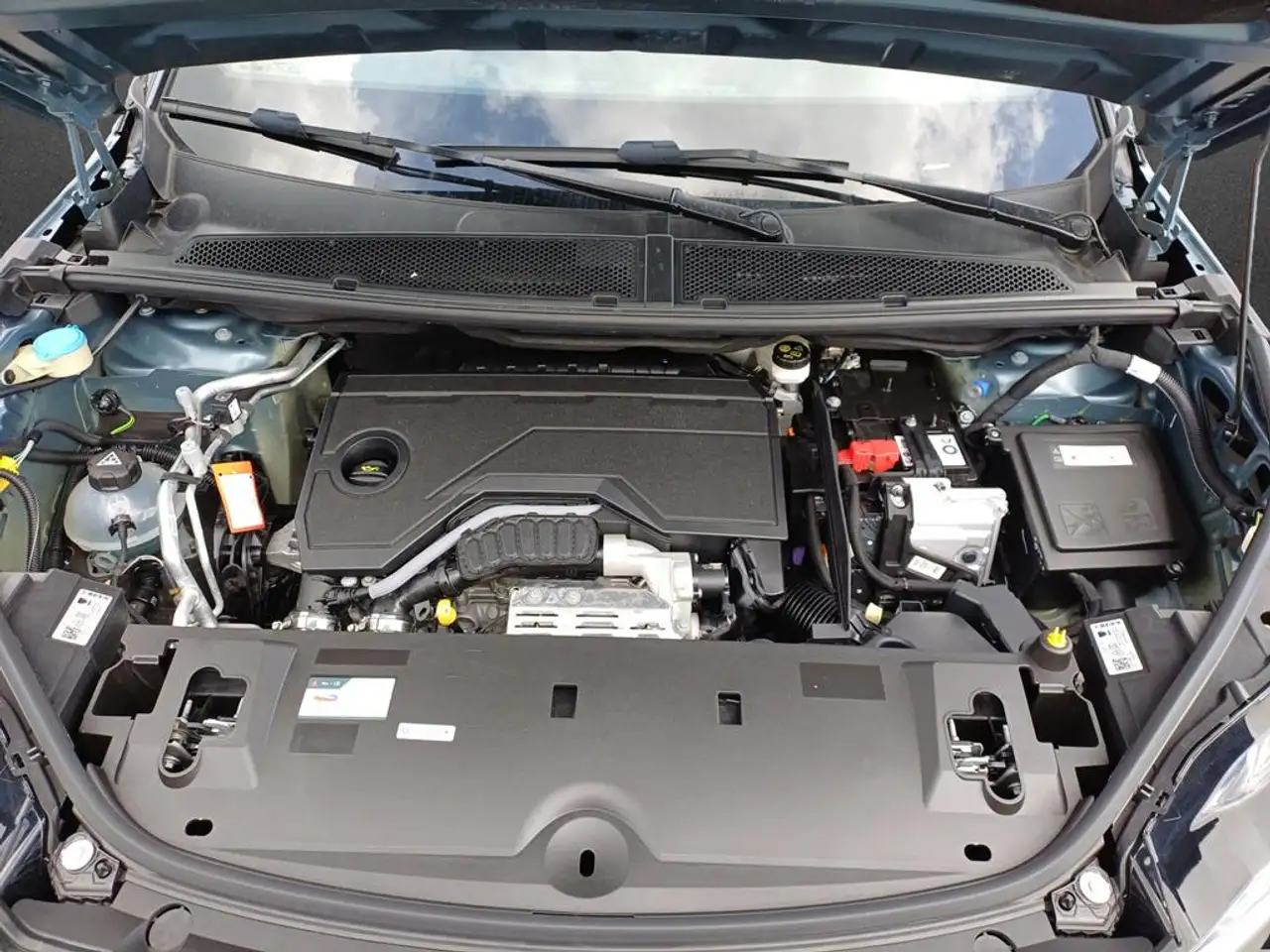 Peugeot 3008 Neuer 3008 GT HYBRID 136 e-DSC6, миниатюра 8