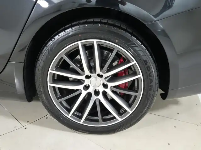 Maserati Ghibli view 14