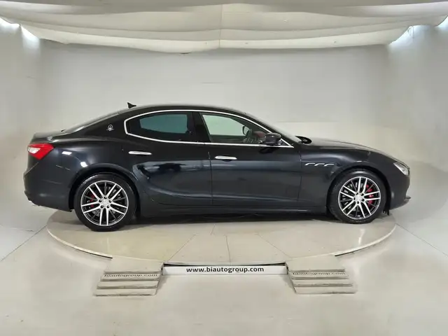 Maserati Ghibli view 5