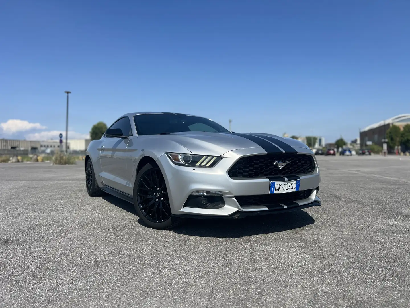 Ford Mustang Fastback 2.3 ecoboost 317cv auto - 1