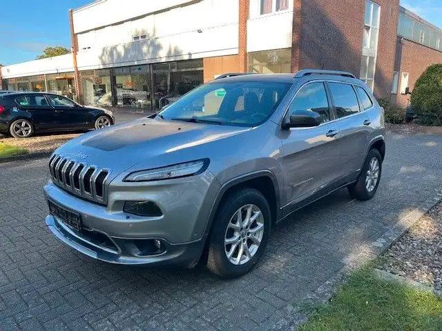 Jeep Cherokee 3.2 V6 200kW 4x4 Limited AHK