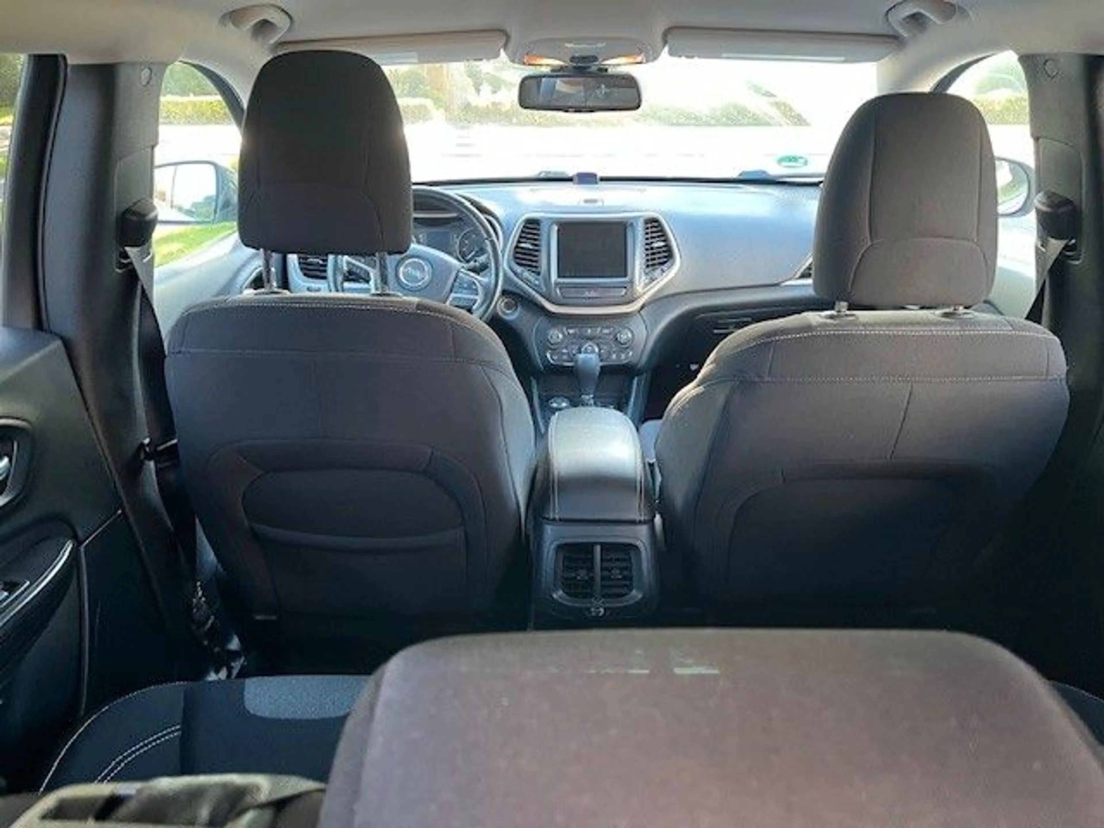 Jeep Cherokee 3.2 V6 200kW 4x4 Limited AHK — photo 13