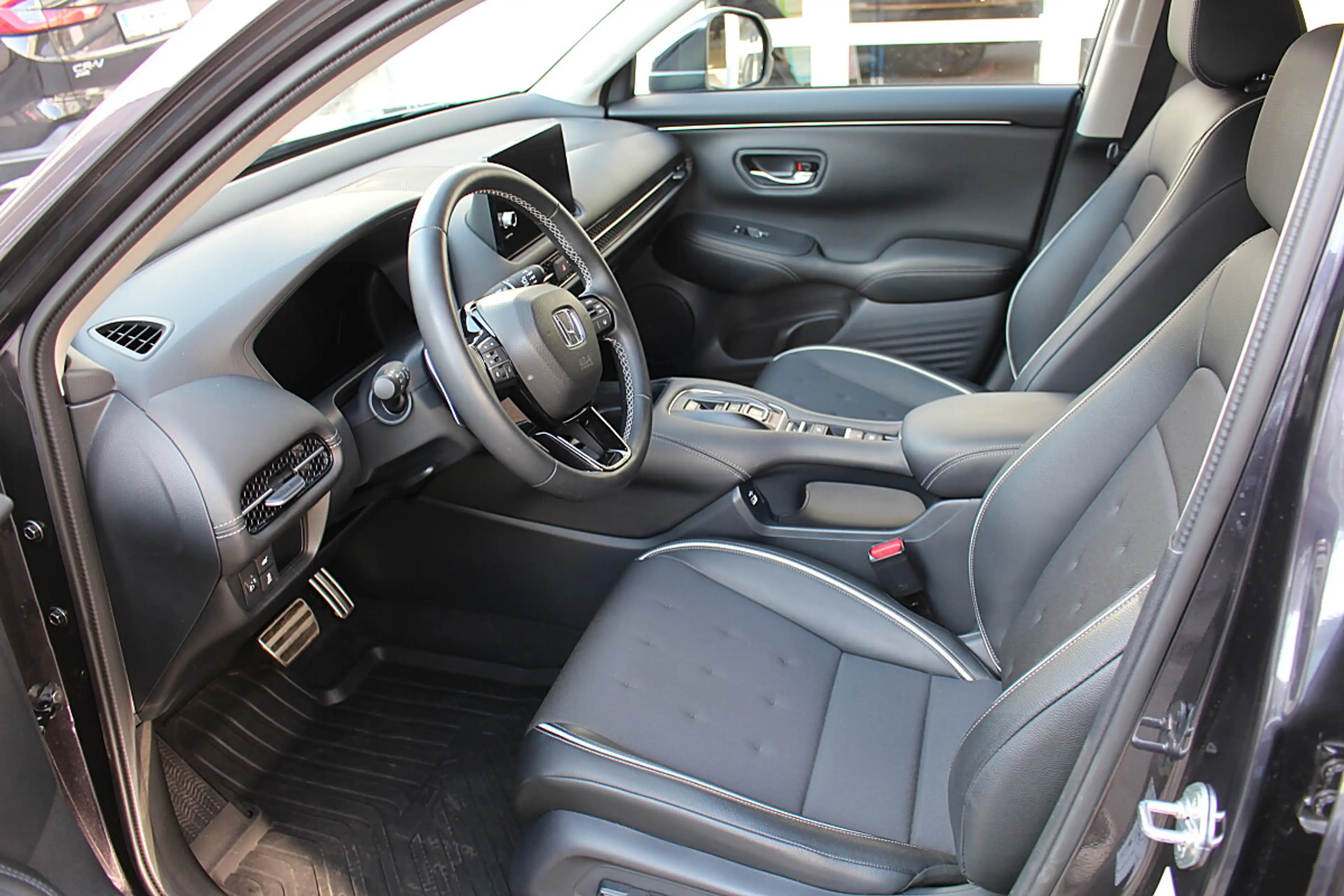 Honda ZR-V 2,0 i-MMD Hybrid Sport Aut. — photo 10