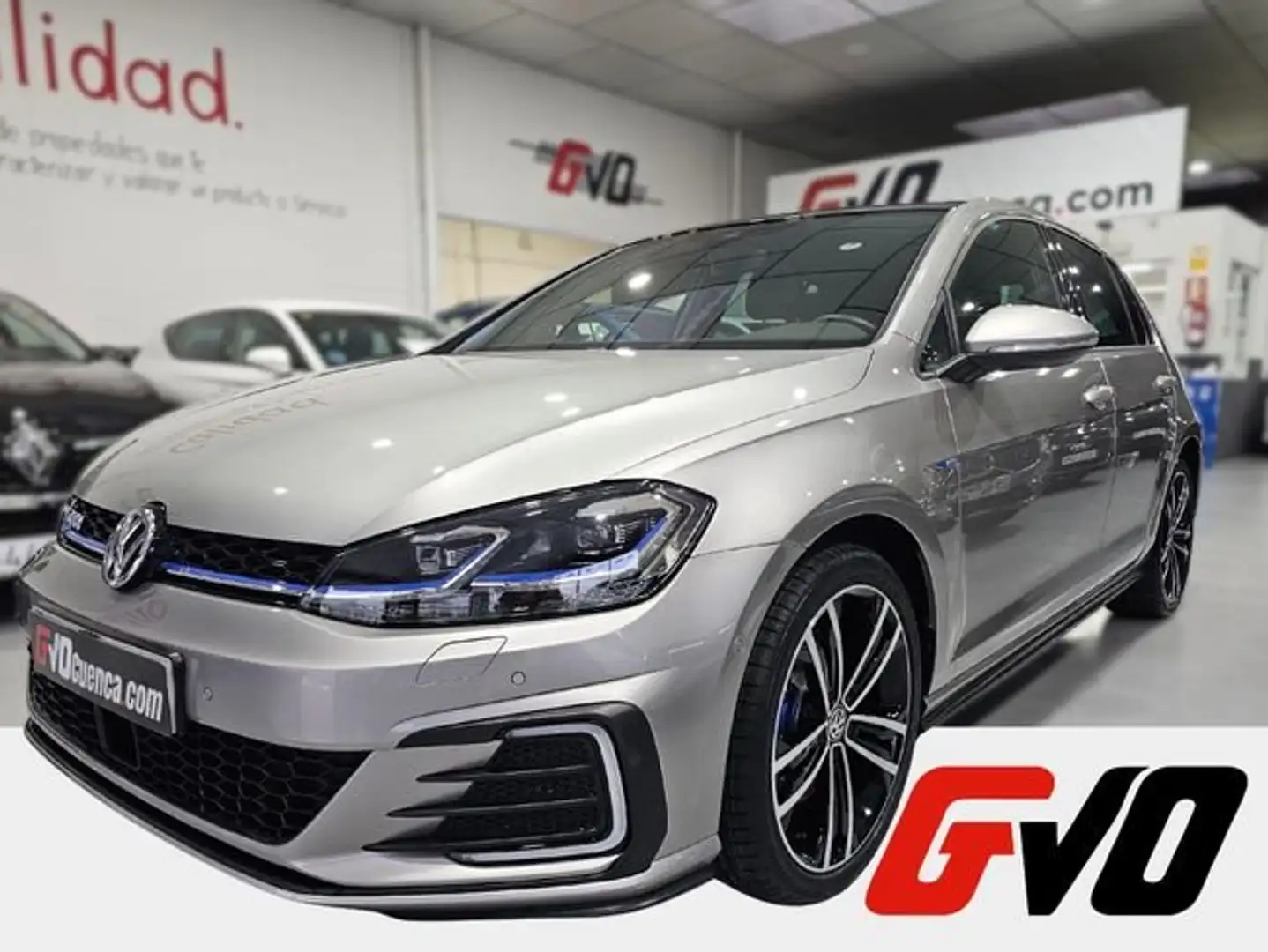 Volkswagen Golf 1.4 TSI GTE E-POWER 204 CV DSG Grau - 1