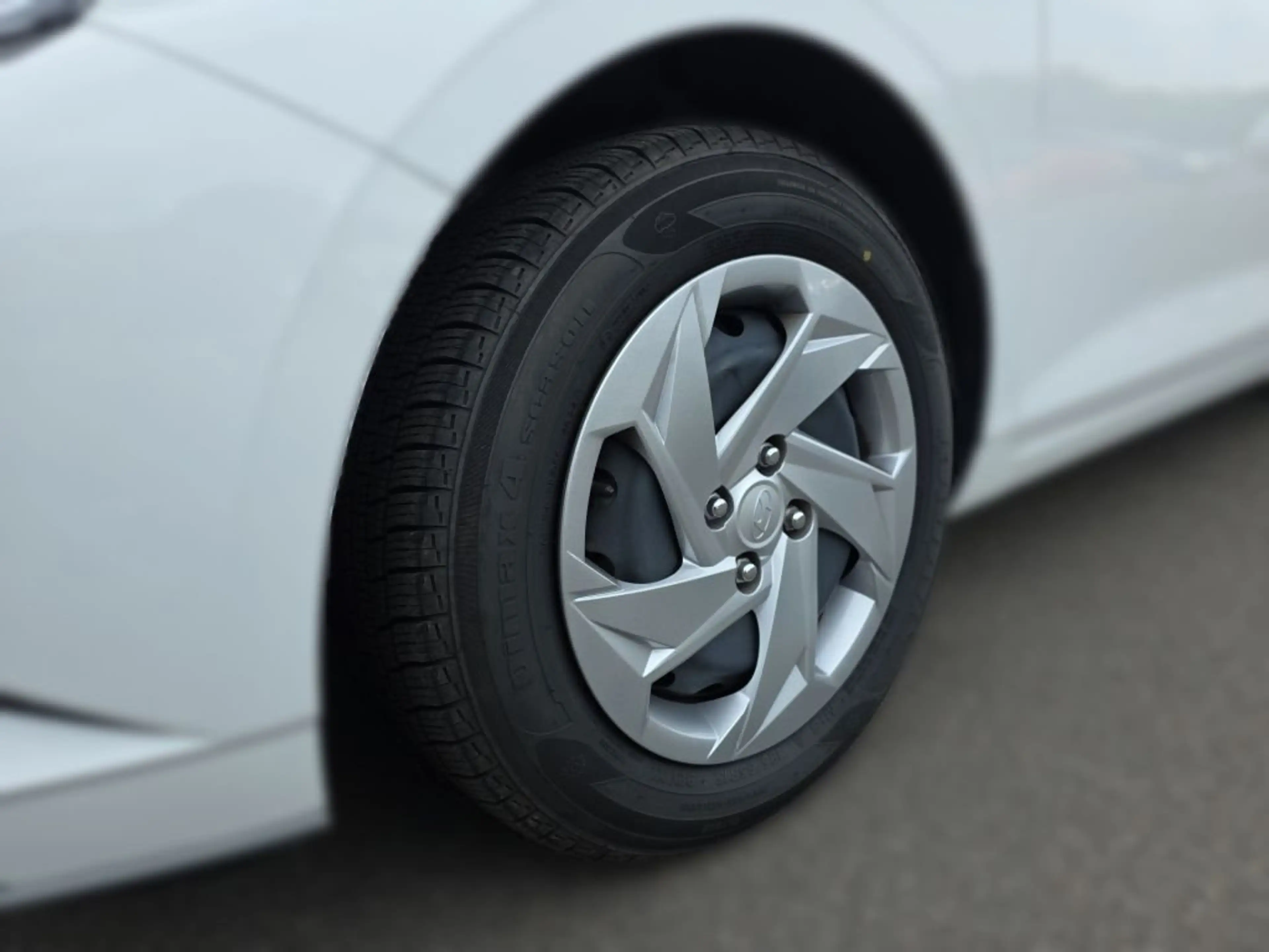 Hyundai i20 1.2 Select *NAVI*KLIMA*FUNKTIONSPAKET*PDC* — photo 6