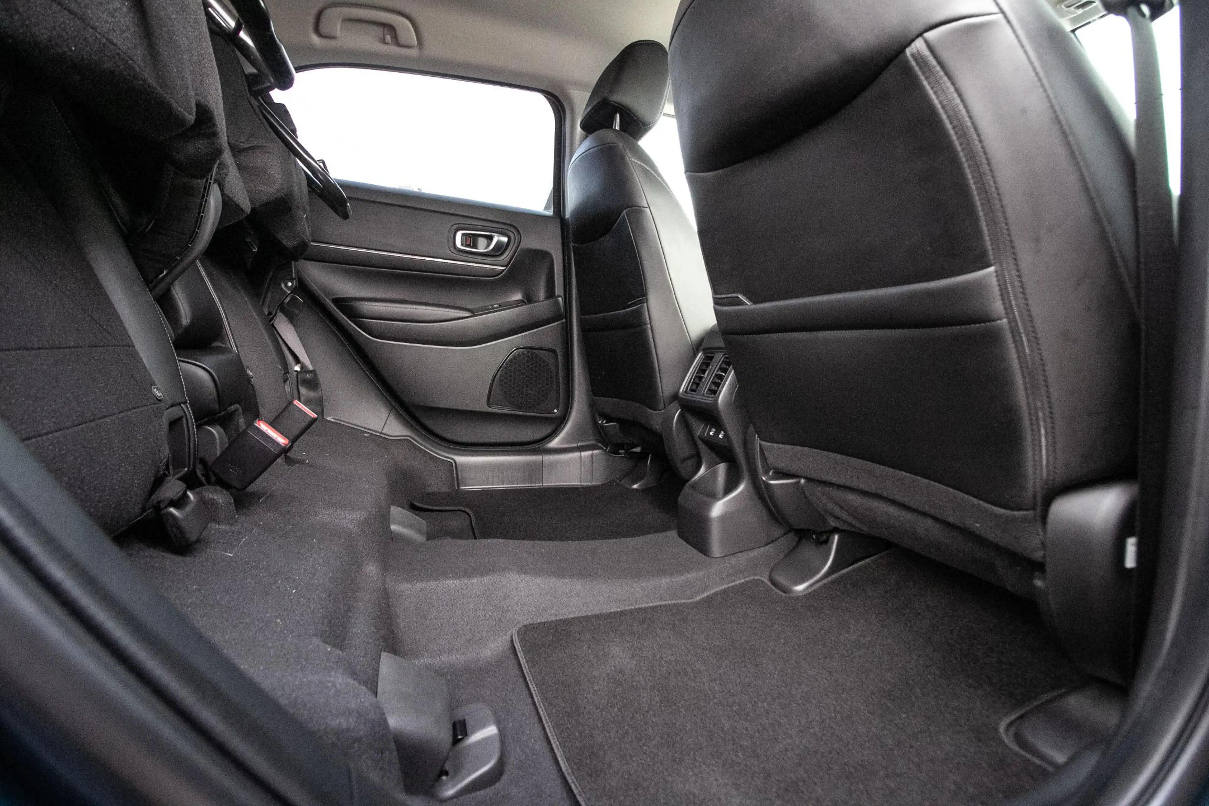 Honda HR-V 1.5 e:HEV Advance Obscura Black Pack — photo 8