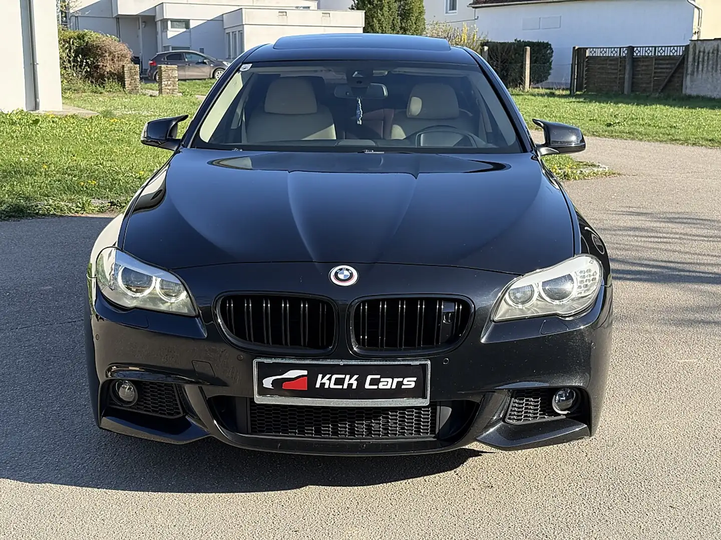 BMW 530 d xDrive M-PAKET Aut. Schwarz - 2