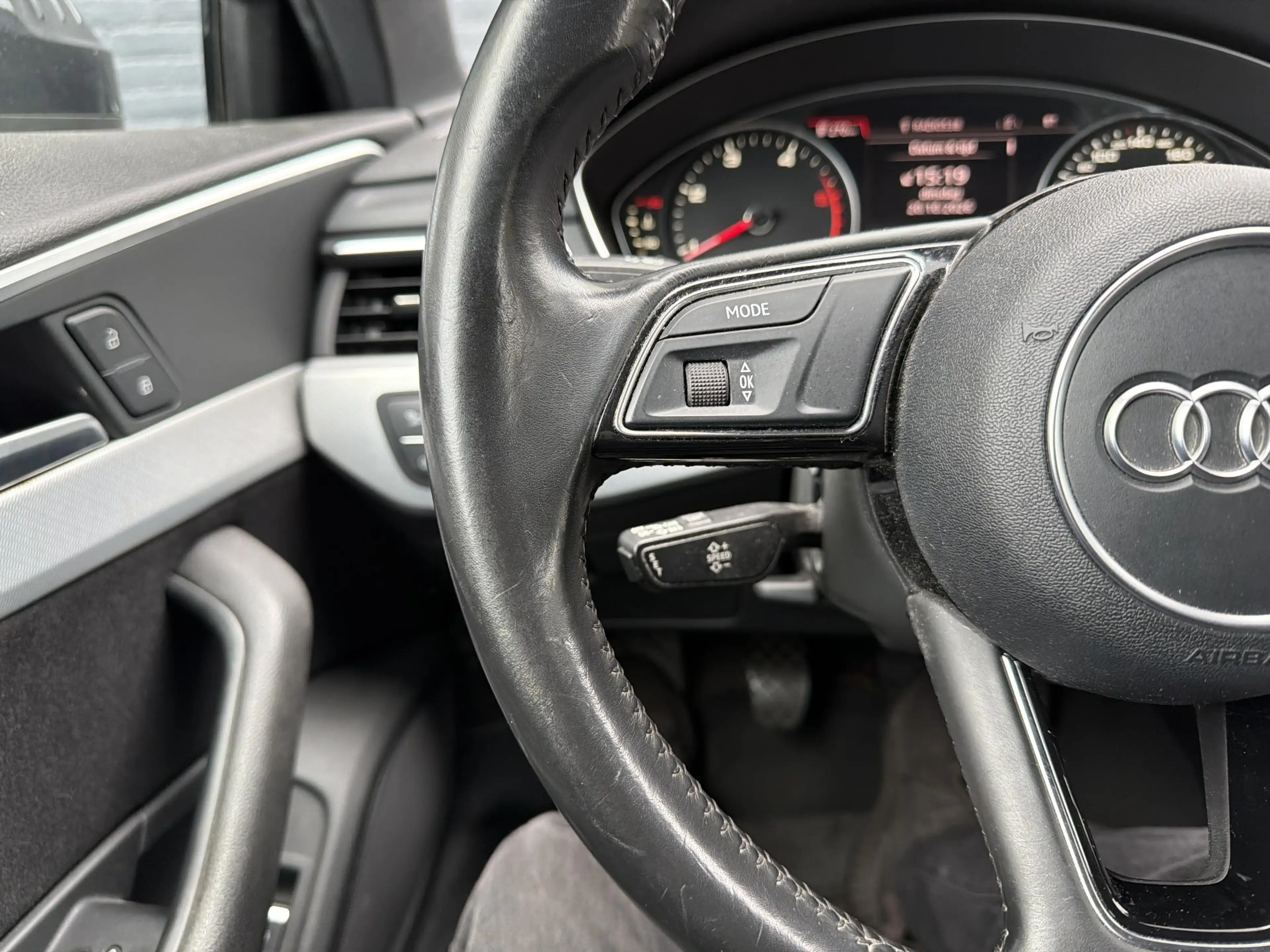 Audi A4 Avant 2.0 TDI Lease Edition — photo 10